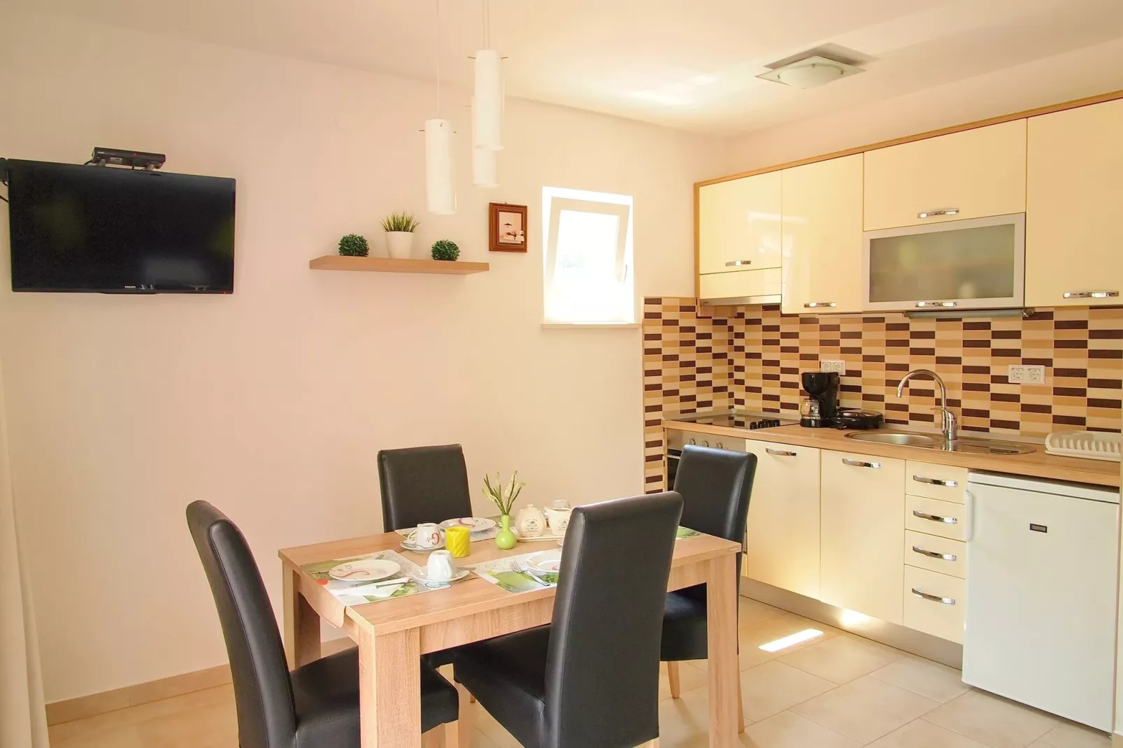Apartments Villa Rea Orebić - One Bedroom Apartment with Terrace ( 3 )-Salle à manger