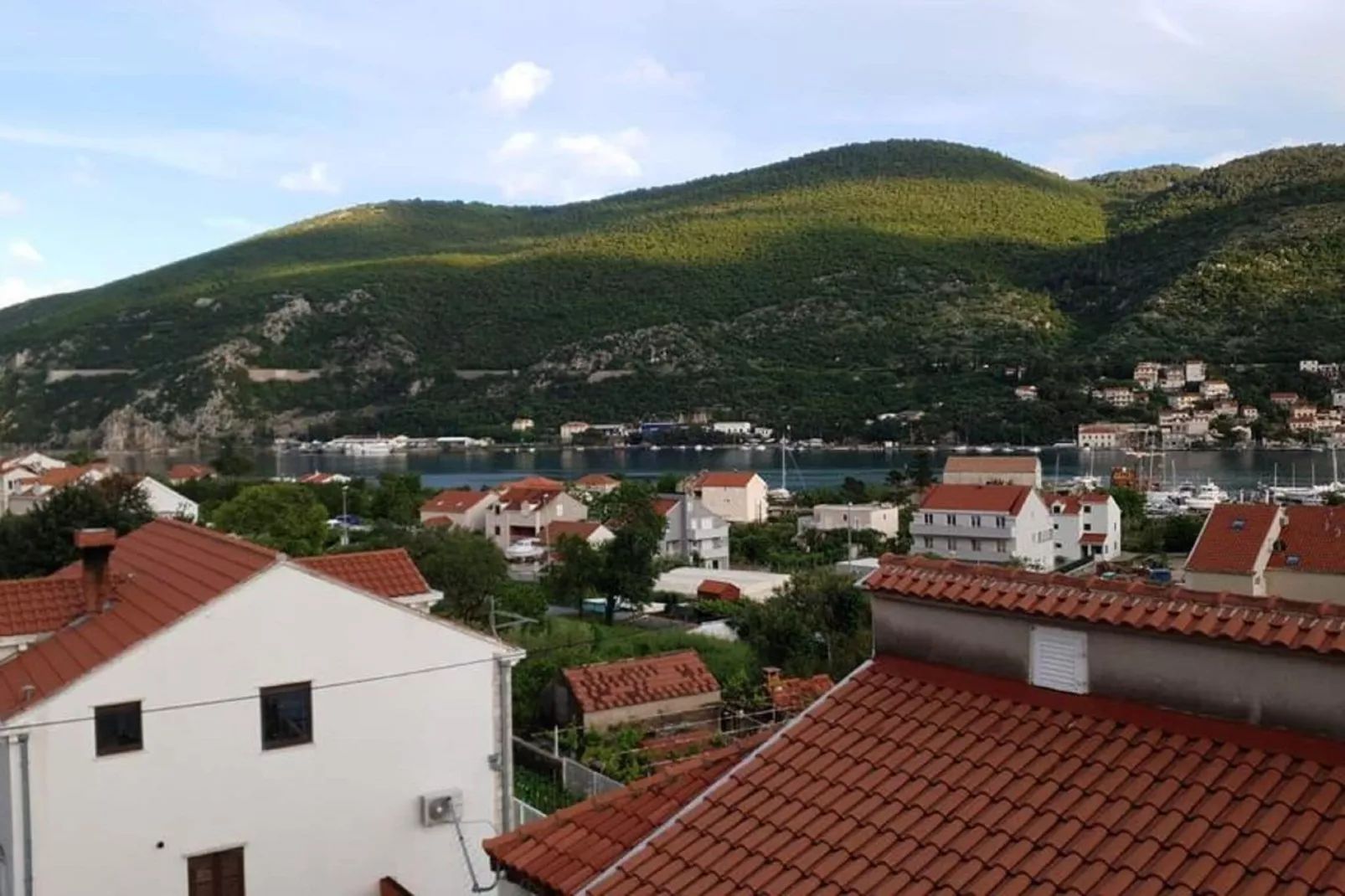 Apartment Majer - One-Bedroom Apartment with Balcony-Vue