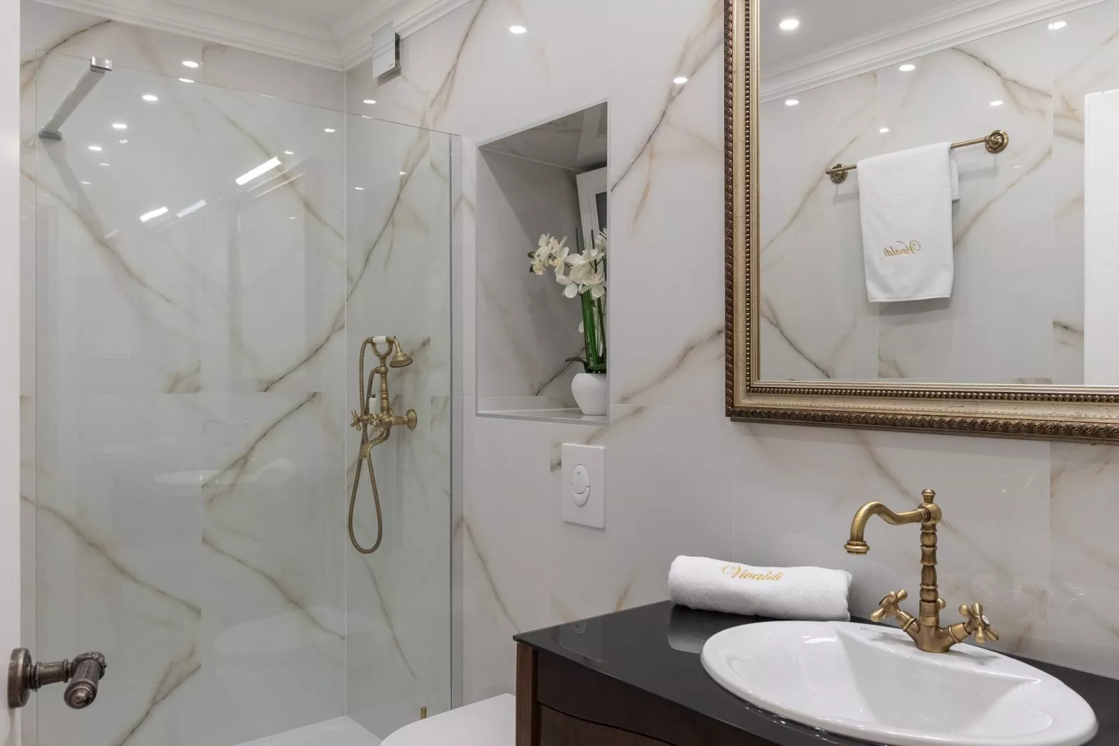 Vivaldi - Comfort Double Room (S2)-Bathroom