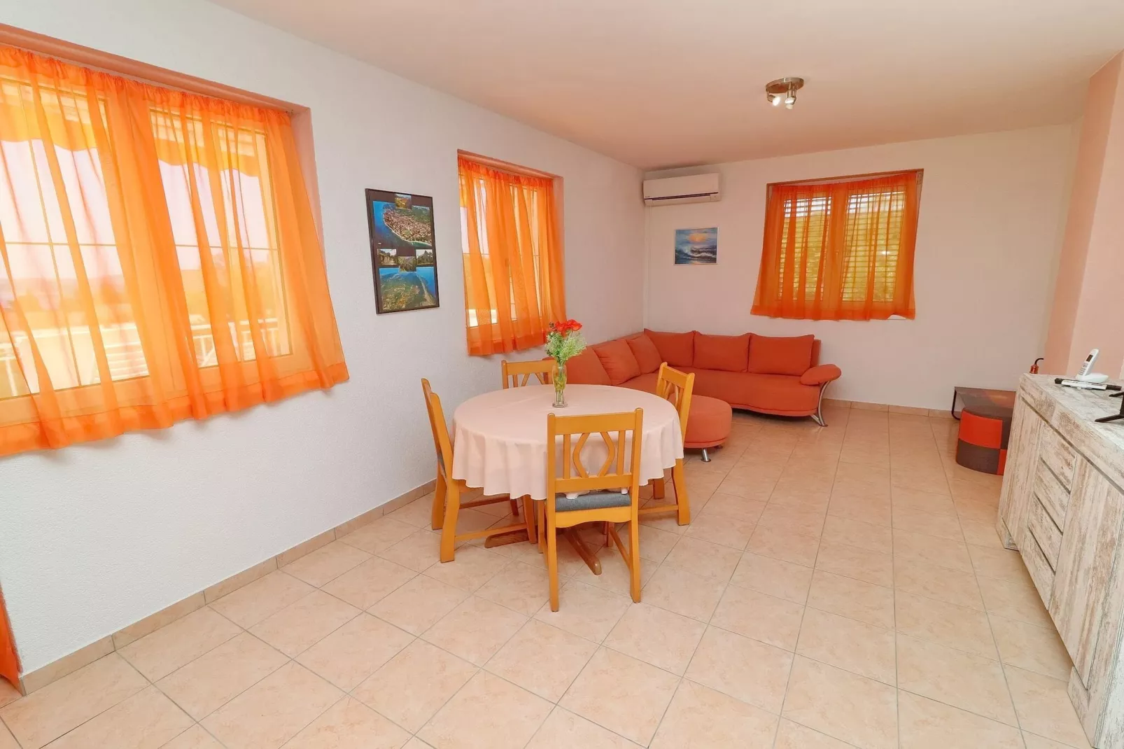Apartments Villa Michele-Three Bedroom Apartment with Terrace ( Mandarin )-Esszimmer