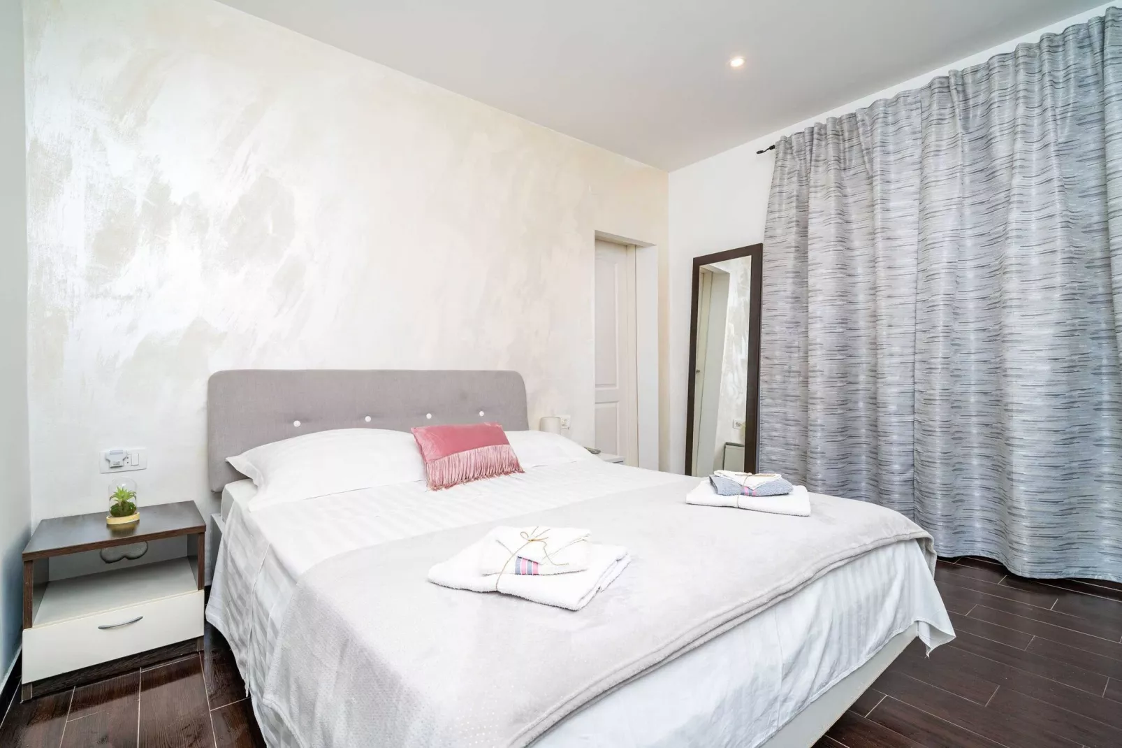 Apartments Dub - One-Bedroom Apartment (no.3)-Chambre