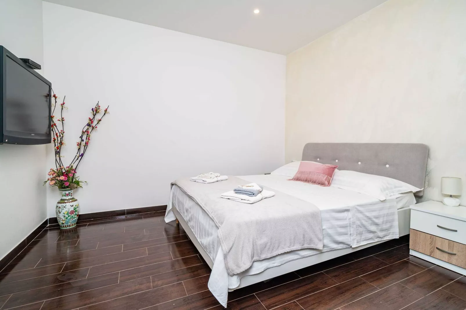 Apartments Dub - One-Bedroom Apartment (no.3)-Chambre