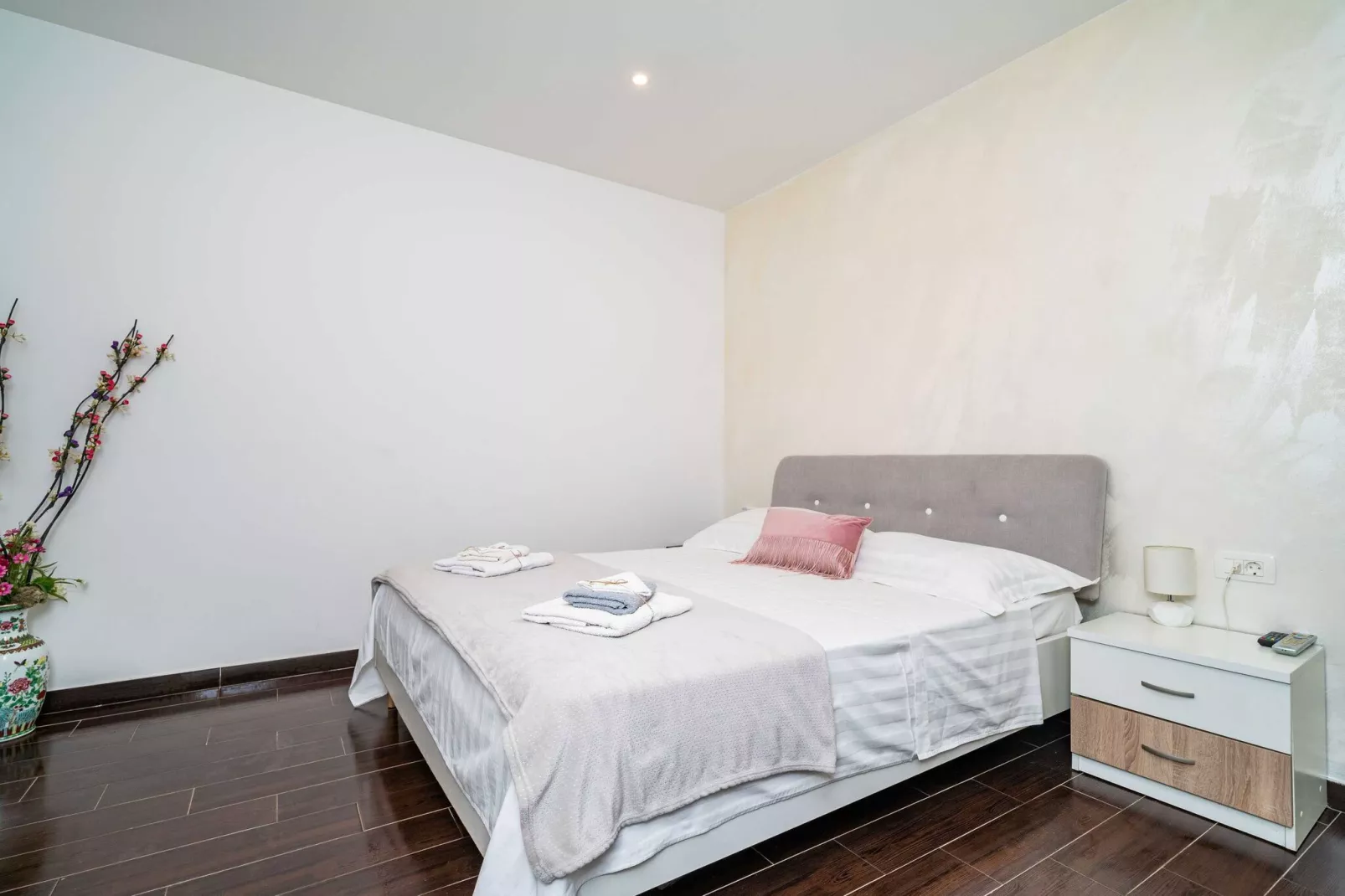 Apartments Dub - One-Bedroom Apartment (no.3)-Chambre