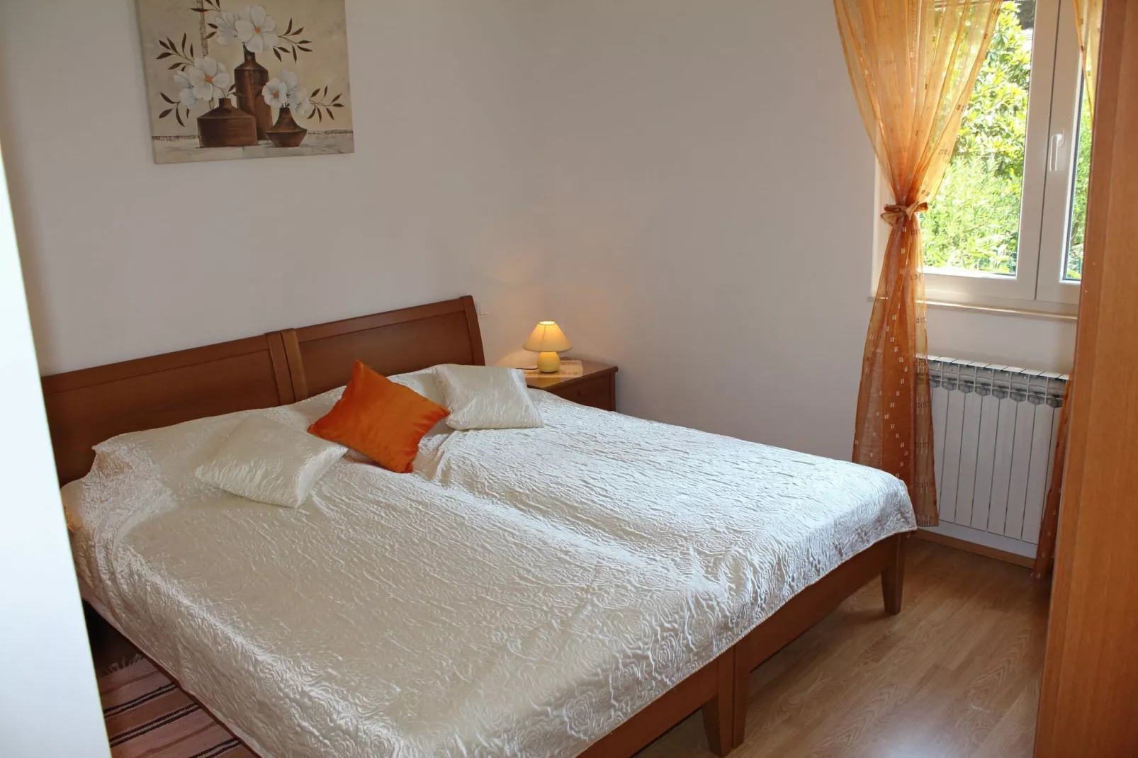 Apartment Siesta - Two-Bedroom Apartment with Balcony and Sea View-Schlafzimmer