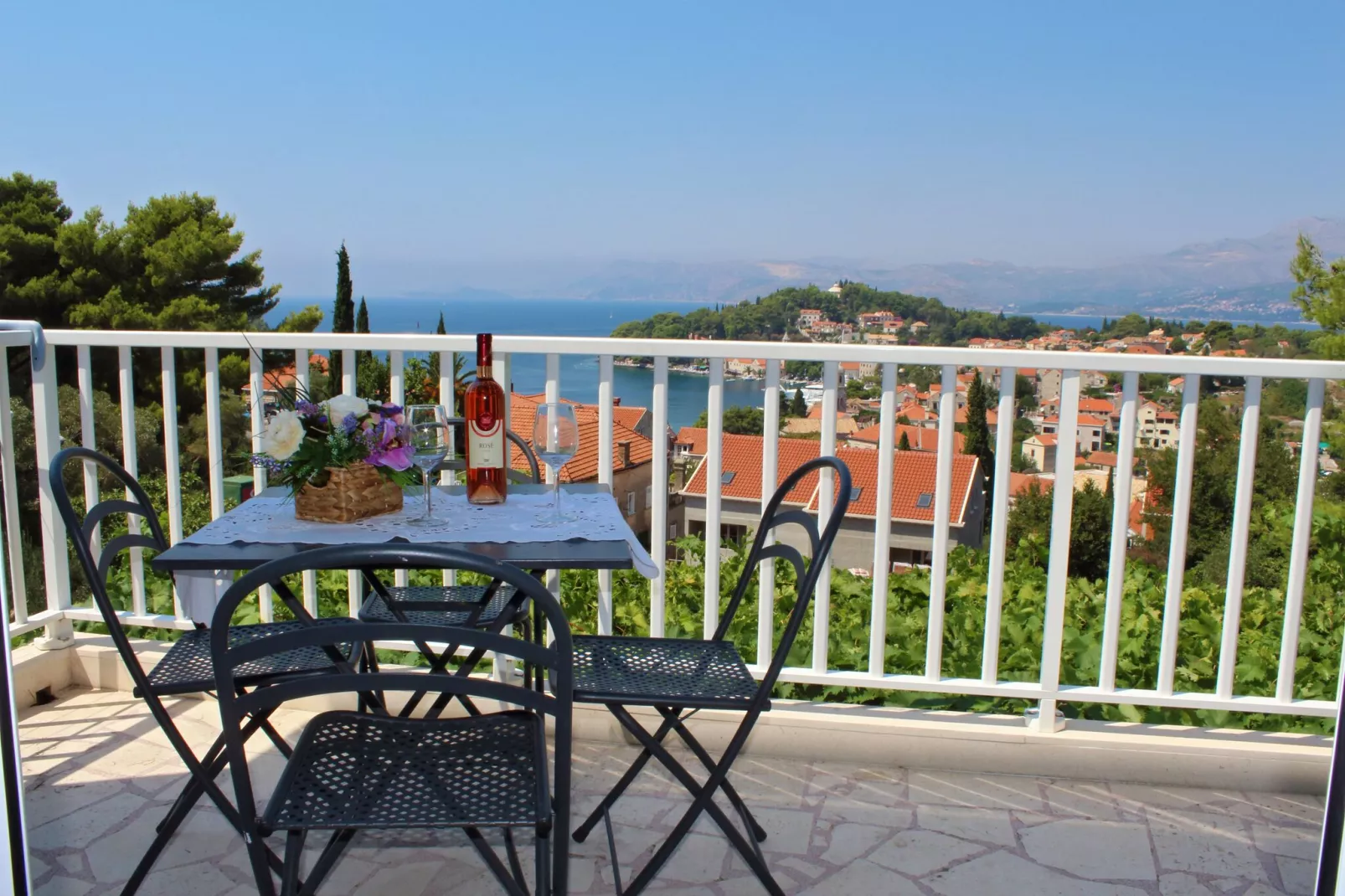 Apartment Siesta - Two-Bedroom Apartment with Balcony and Sea View-Terrassenbalkon