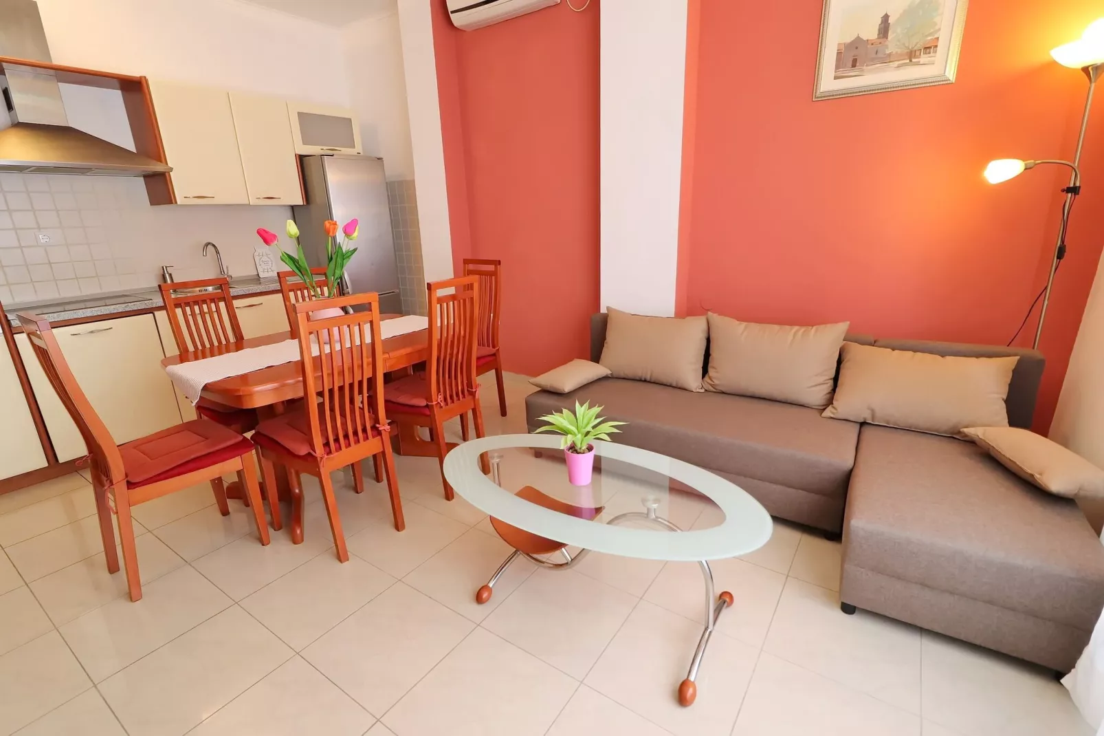 Apartments K &  N -One Bedroom Apartment-Salon