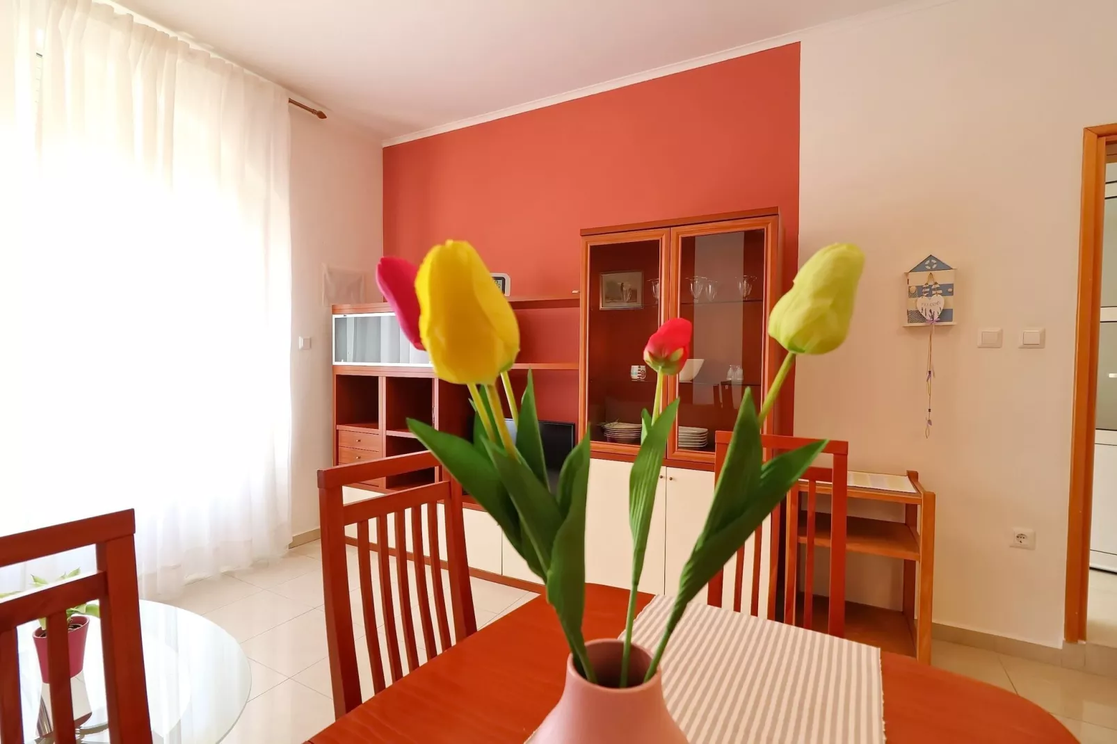Apartments K &  N -One Bedroom Apartment-Salle à manger