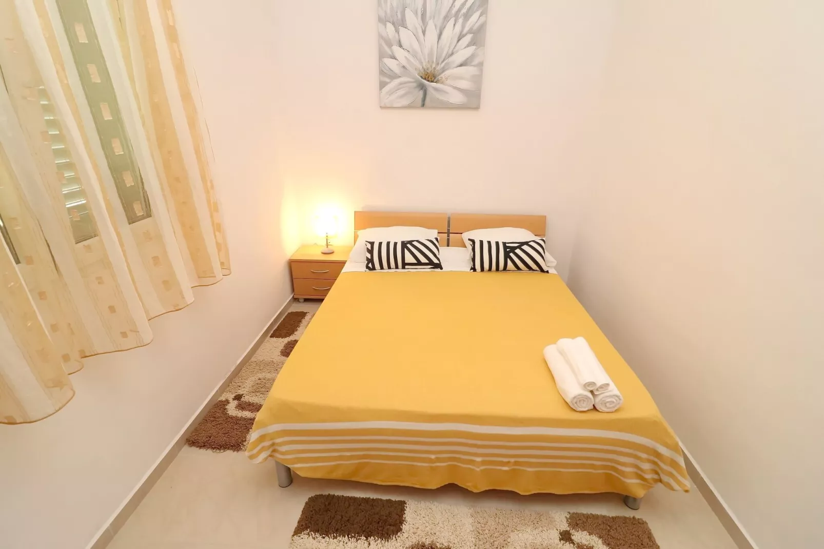 Apartments K &  N -One Bedroom Apartment-Chambre