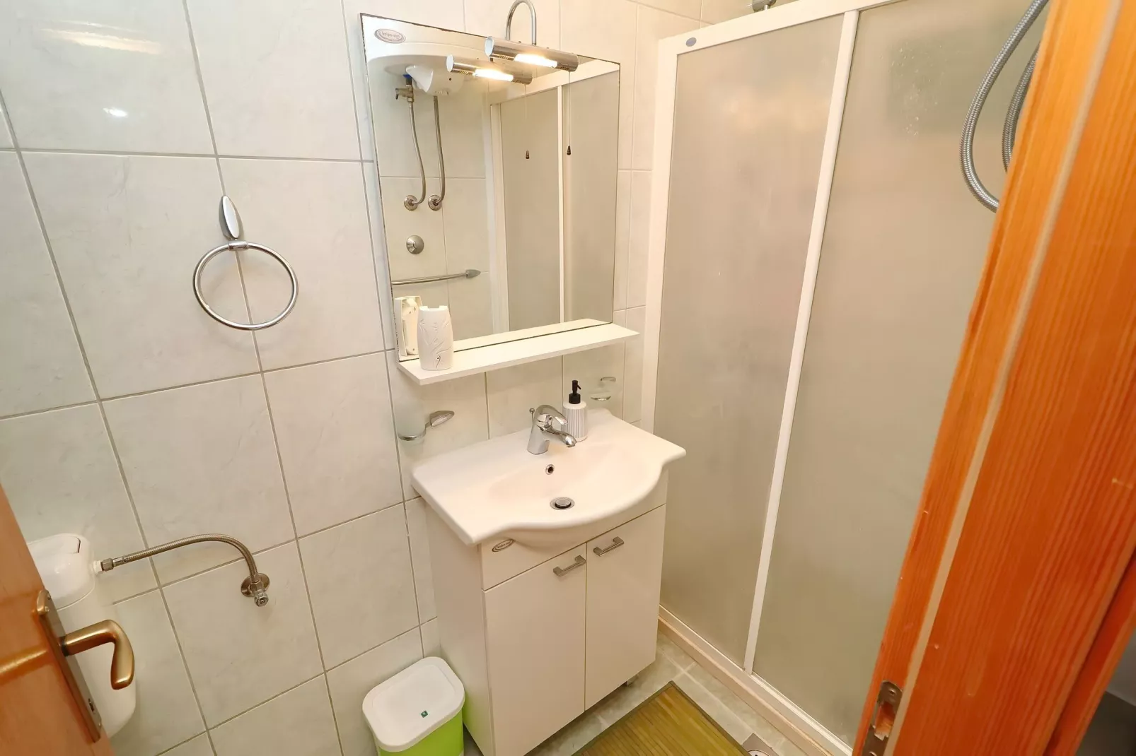 Apartments K &  N -One Bedroom Apartment-Salle de bain