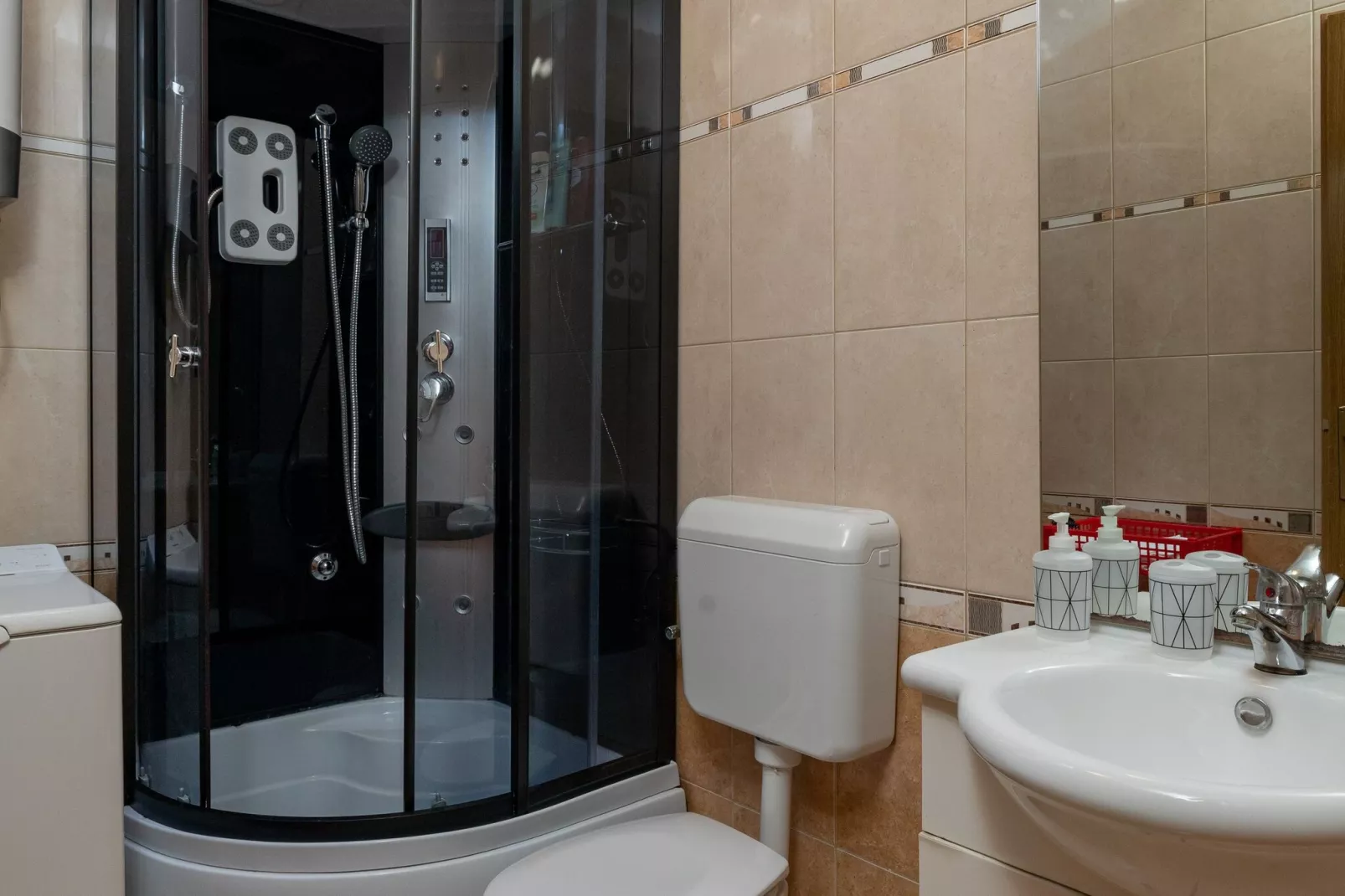 Apartment L&L - Two-Bedroom Apartment with Terrace-Salle de bain