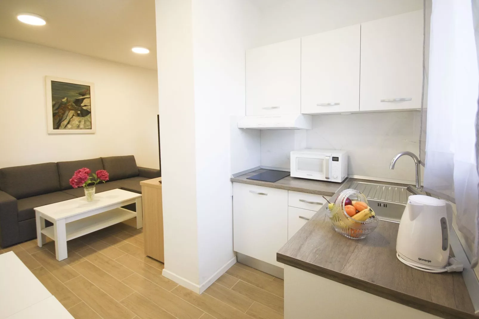 Apartment Goge - One-Bedroom Apartment with Balcony-Küche