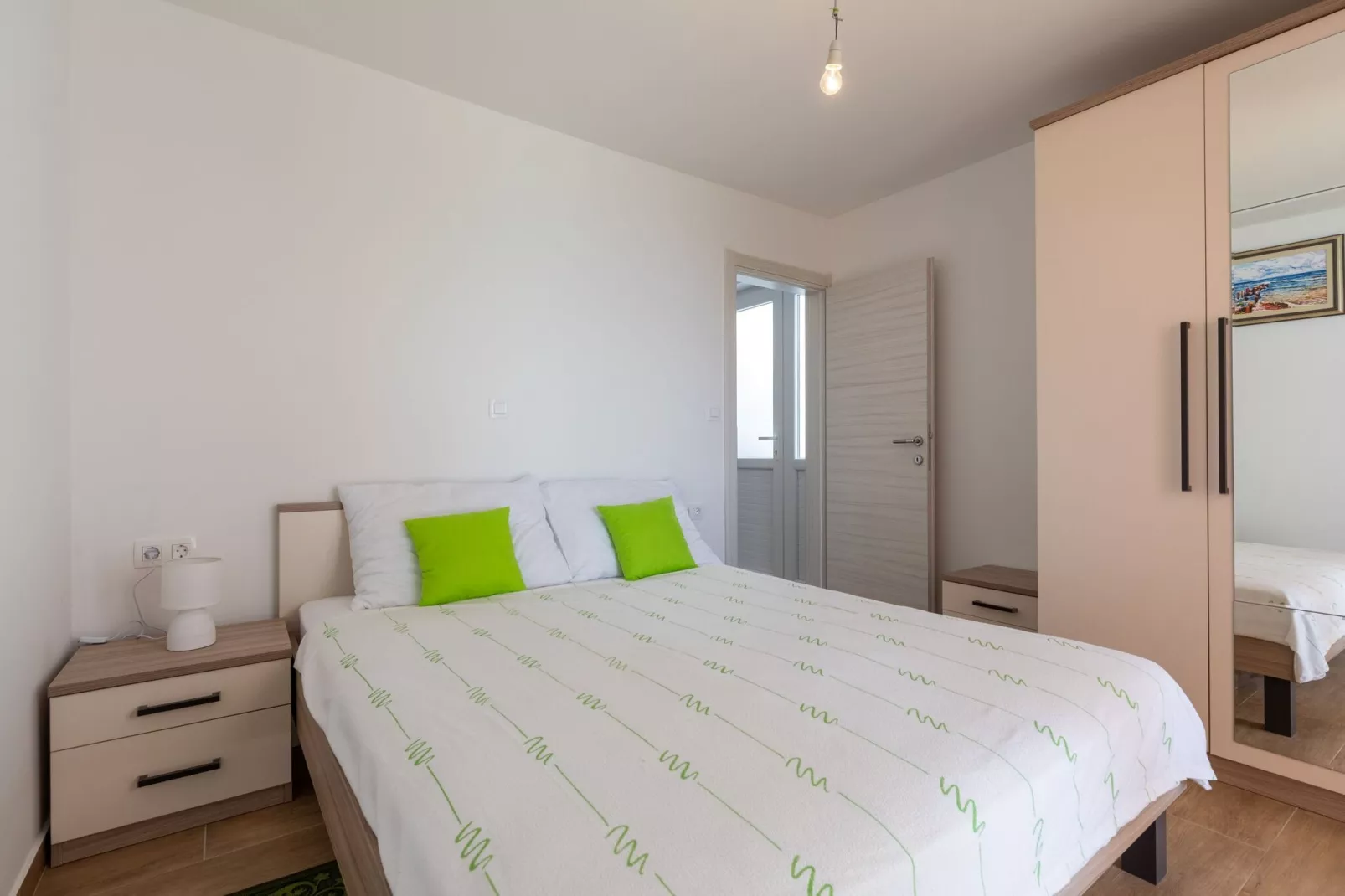 Apartment Nike - Two-Bedroom Apartment with Terrace-Chambre