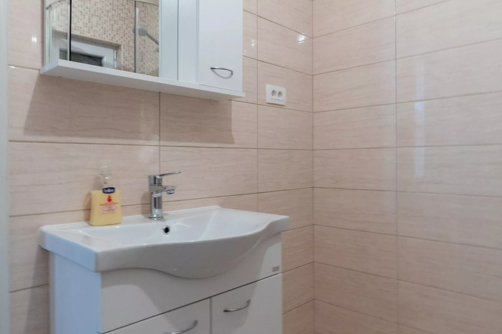 Apartment Nike - Two-Bedroom Apartment with Terrace-Salle de bain