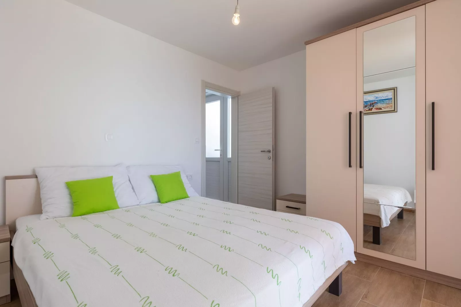 Apartment Nike - Two-Bedroom Apartment with Terrace-Chambre