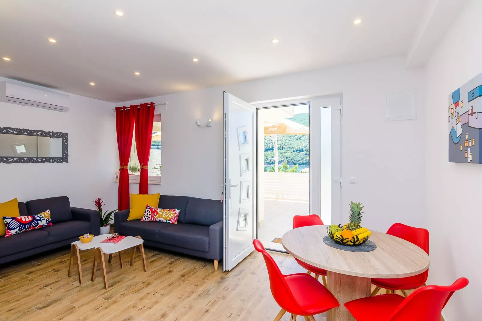 Apartment Moon River - Two-Bedroom Apartment with Terrace-Wohnzimmer