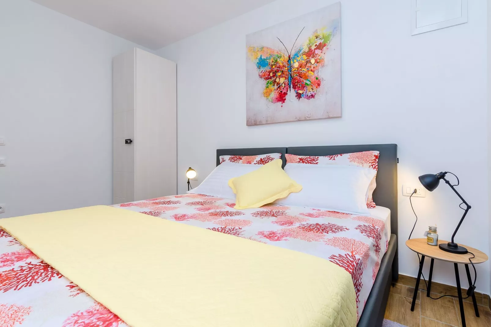 Apartment Moon River - Two-Bedroom Apartment with Terrace-Schlafzimmer