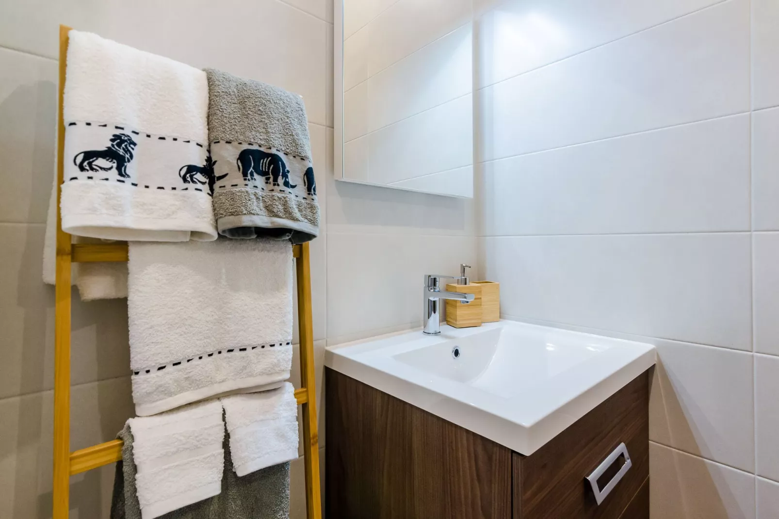 Apartment Moon River - Two-Bedroom Apartment with Terrace-Badezimmer