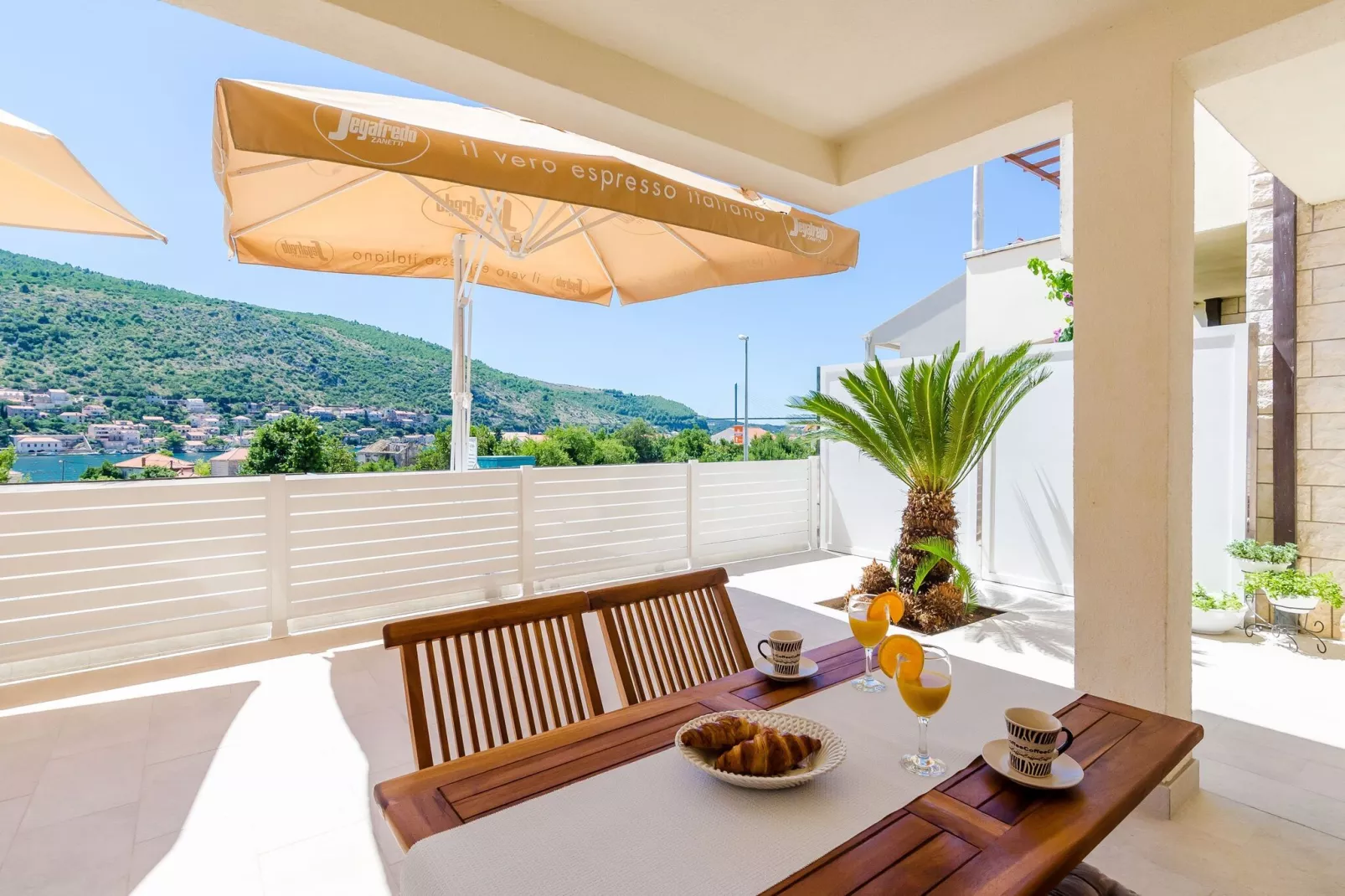 Apartment Moon River - Two-Bedroom Apartment with Terrace-Terrasse