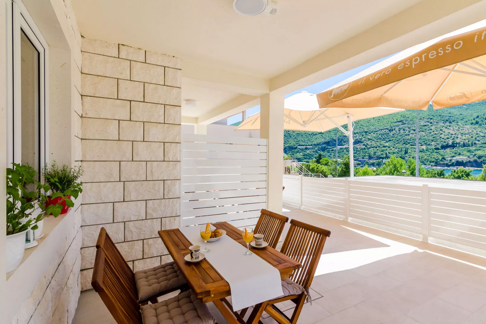 Apartment Moon River - Two-Bedroom Apartment with Terrace-Terrasse