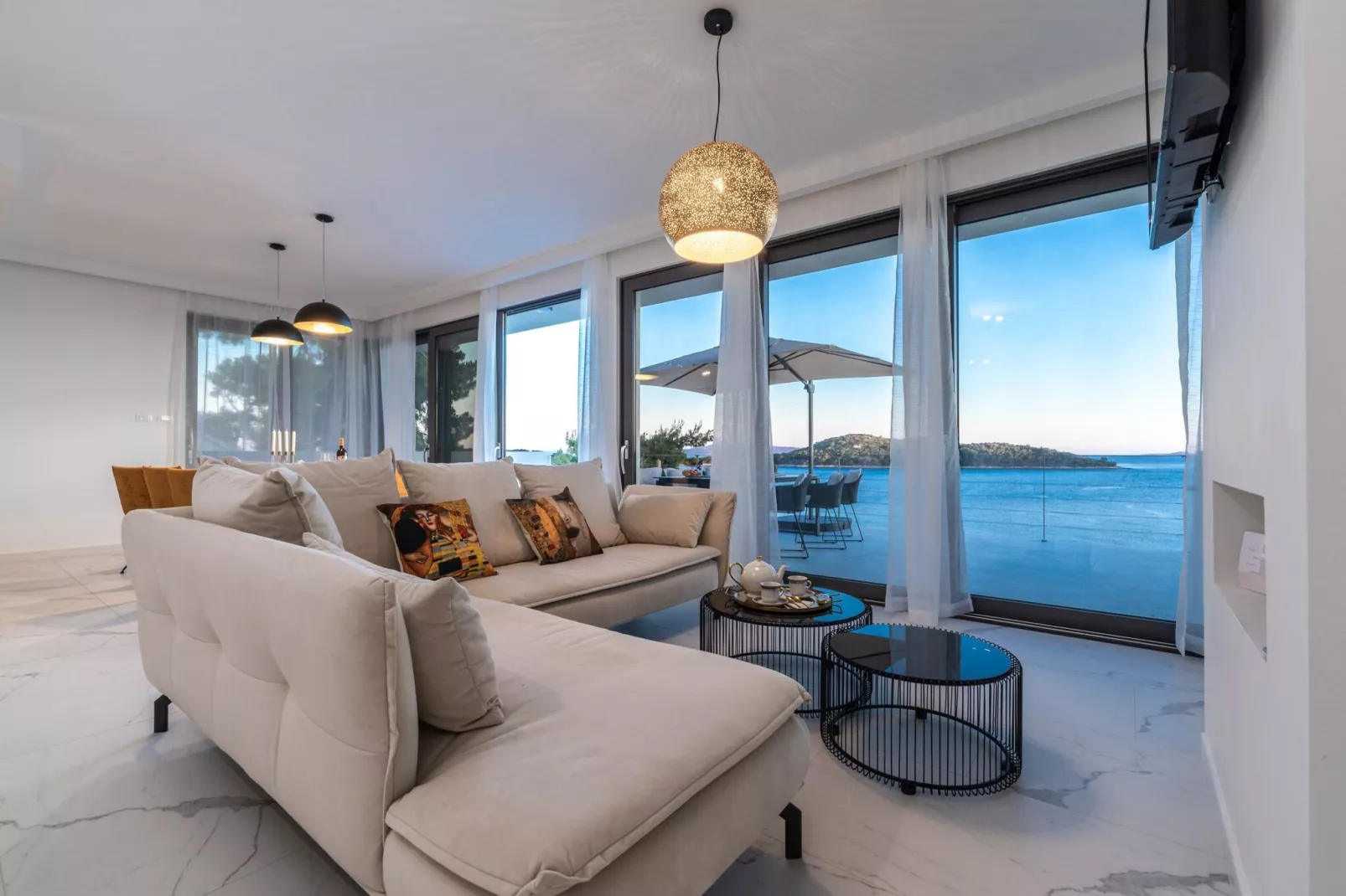 Villa Desire - Three Bedroom Villa with Pool and Sea View-Living room