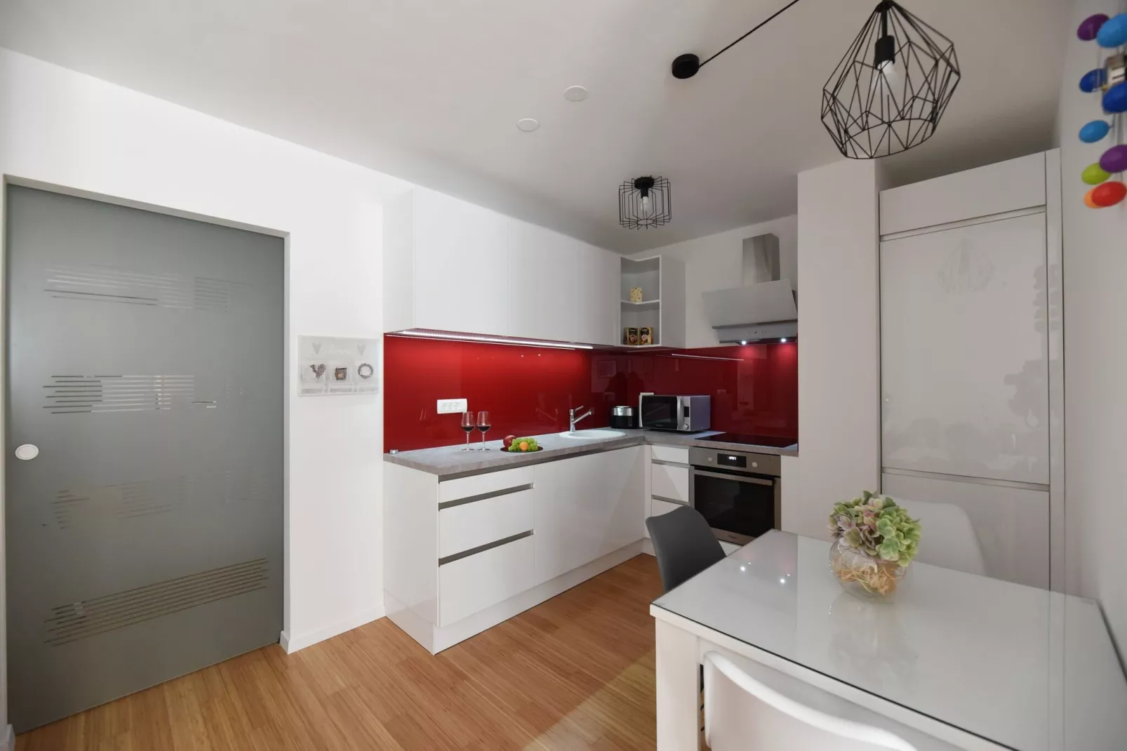 Mary's Apartment - One Bedroom Apartment-Kitchen