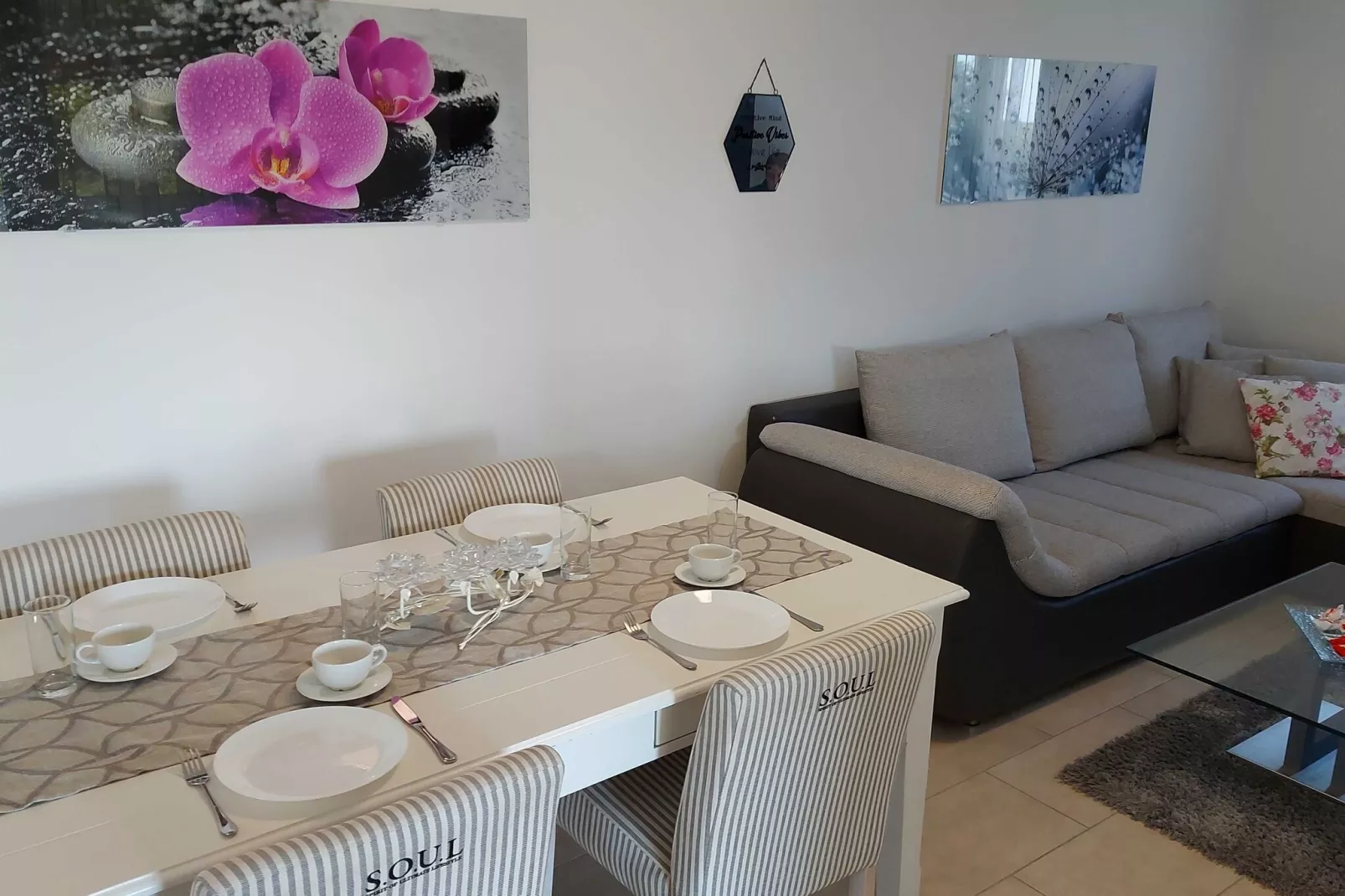 Holiday Home Gračec - Three  Bedroom Holiday Home with swimming pool-Innen