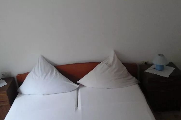 Apartments and Room Katja - Two Bedroom Apartment with Terrace-Chambre