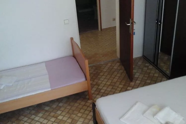 Apartments and Room Katja - Two Bedroom Apartment with Terrace-Chambre