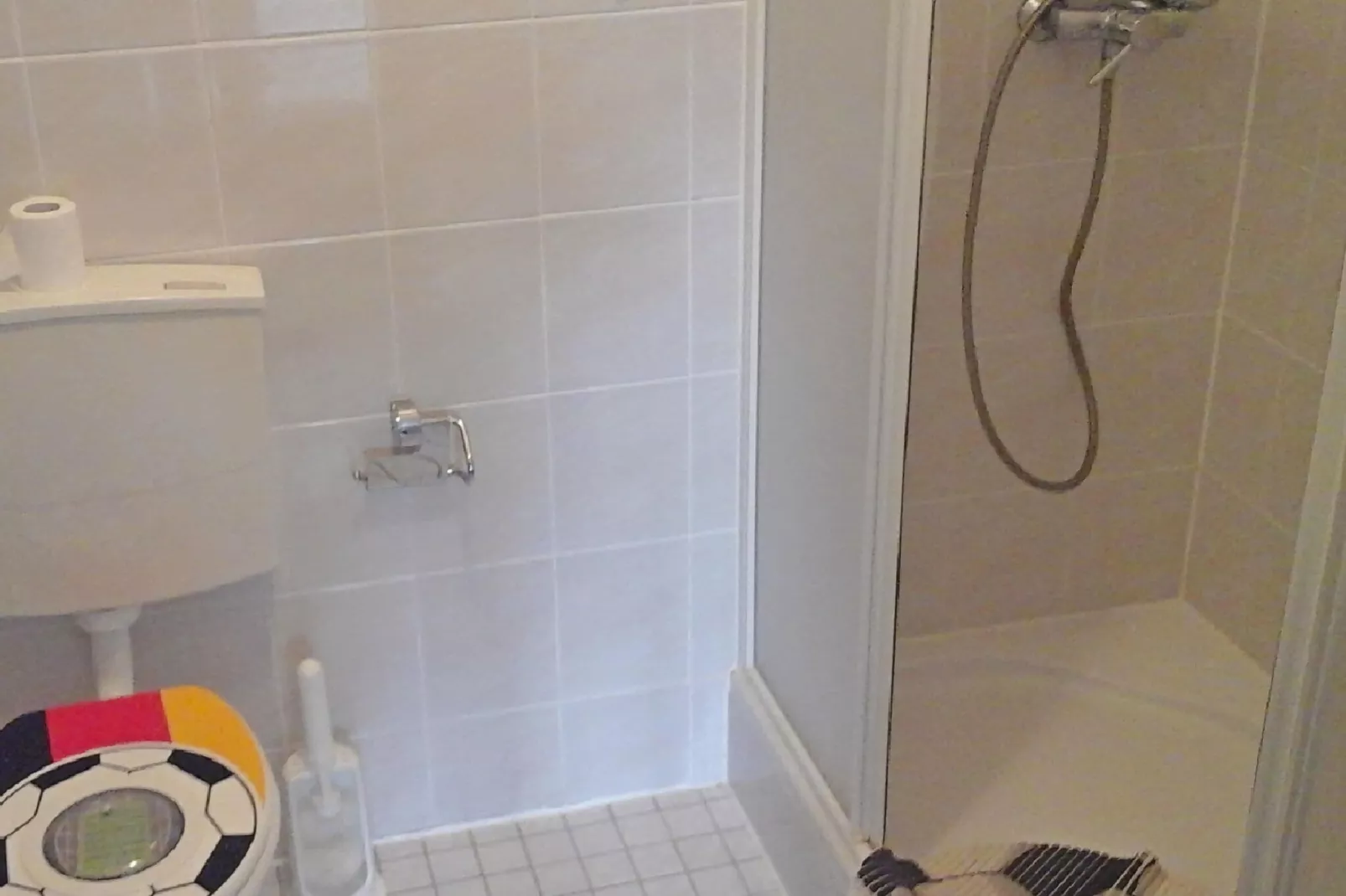 Apartments and Room Katja - Double Room-Bathroom
