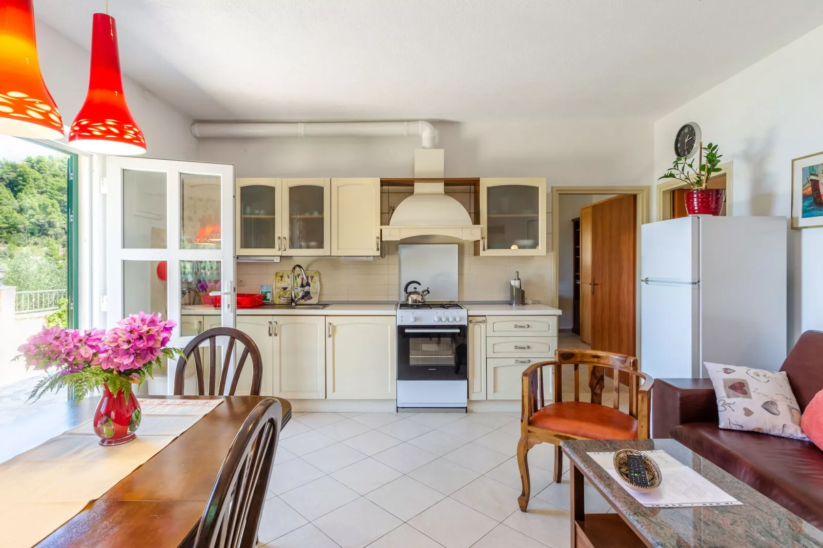 Vacation House Marija, Korčula-Two Bedroom Holiday Home with Terrace and Sea View-Cuisine
