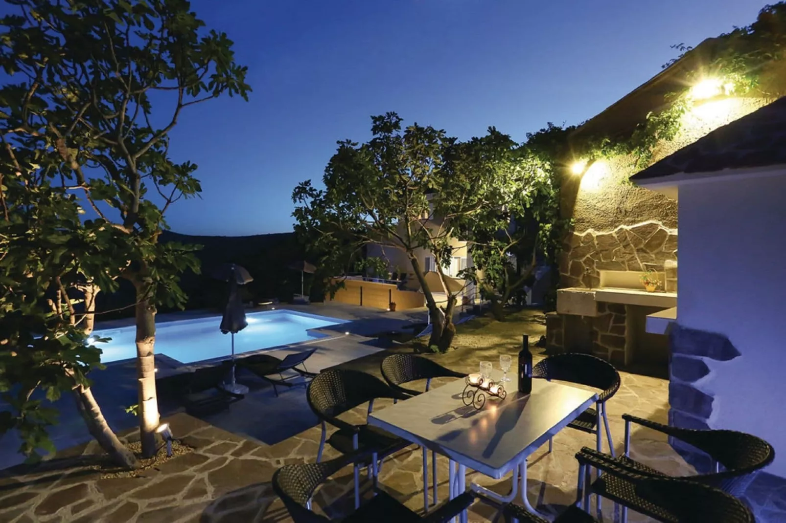 Apartment Villa IN - Four-Bedroom Apartment with Private Pool-Schwimmbad