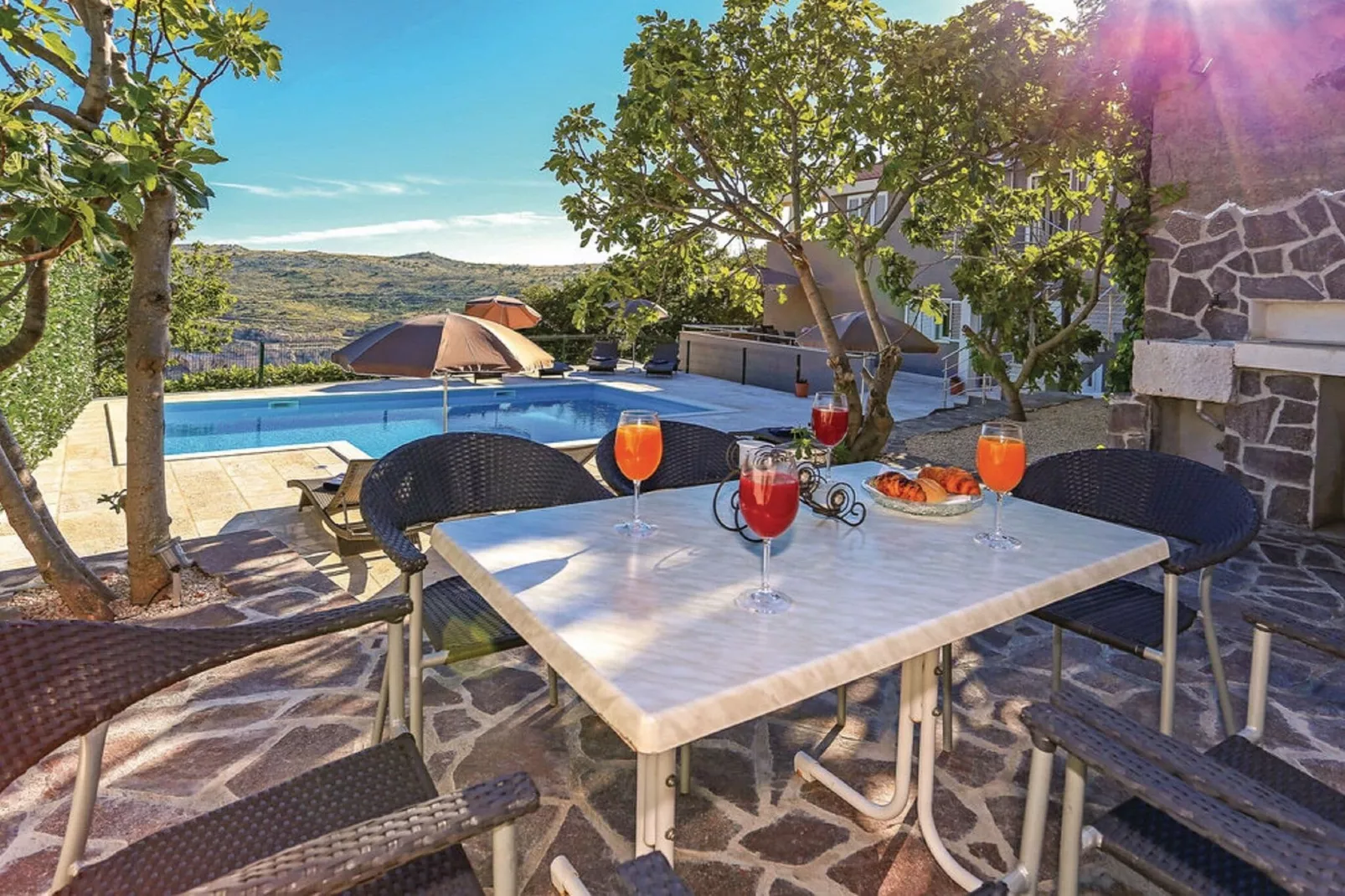 Apartment Villa IN - Four-Bedroom Apartment with Private Pool-Terrasse