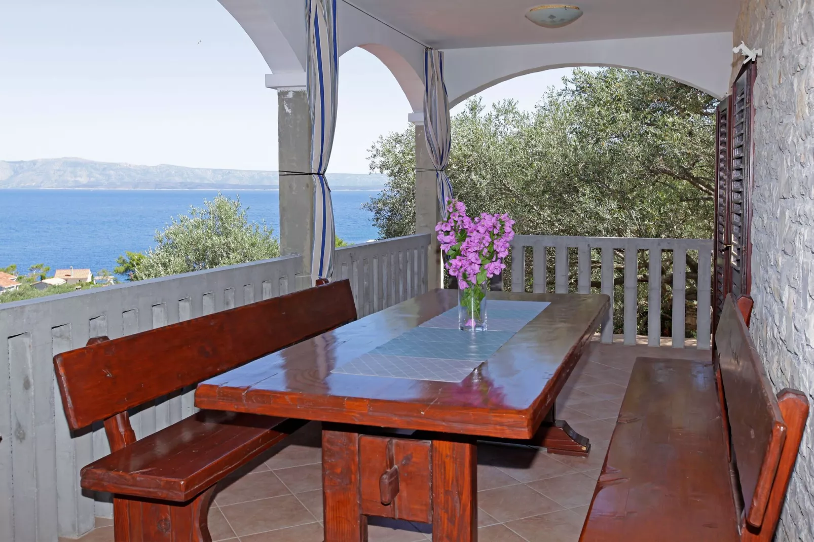 Olive's Garden House - Three Bedroom Holiday Home with Terrace and Sea View-Terrasse