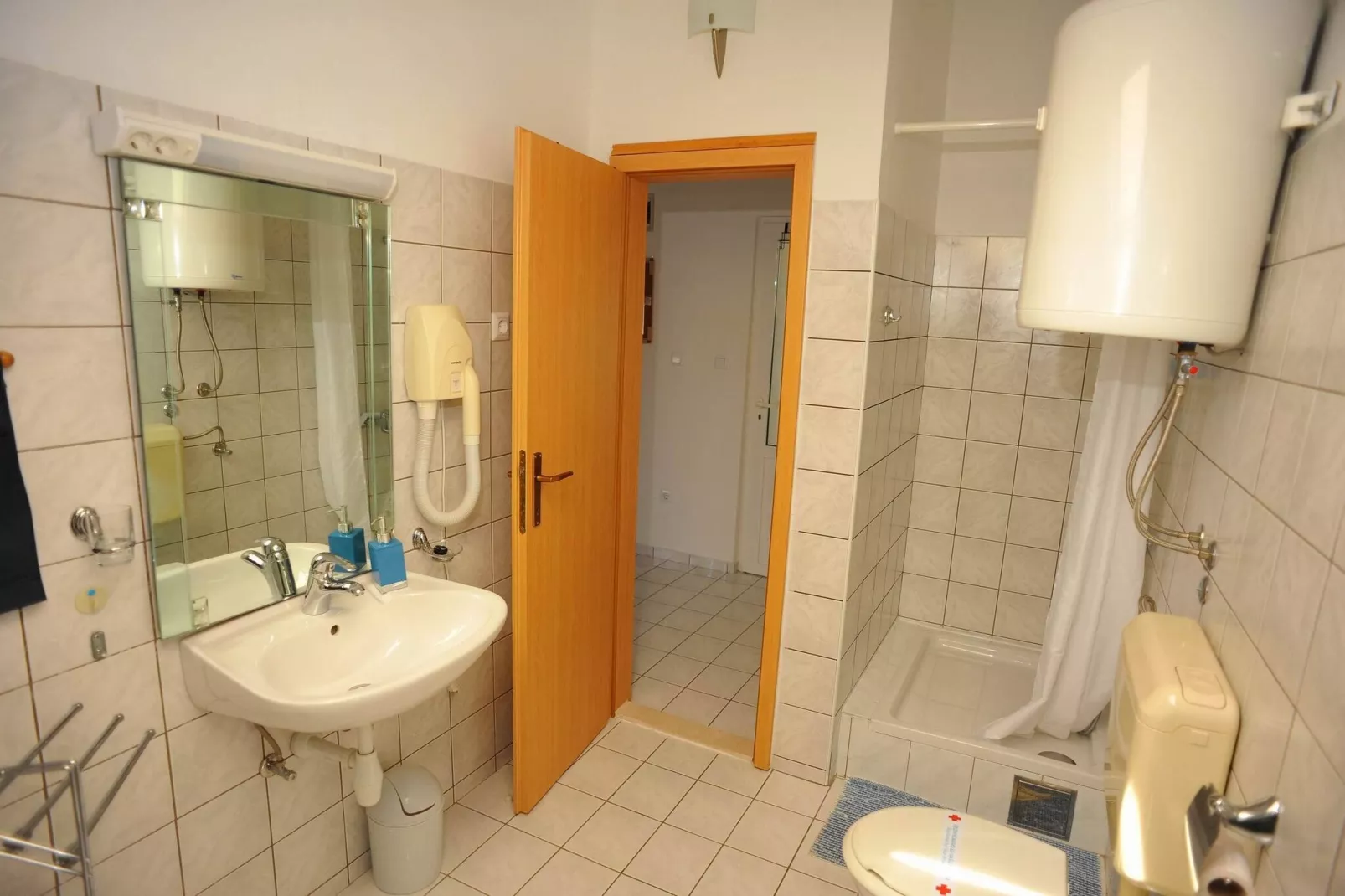 Villa Anni-One Bedroom Apartment ( A3)-Badezimmer