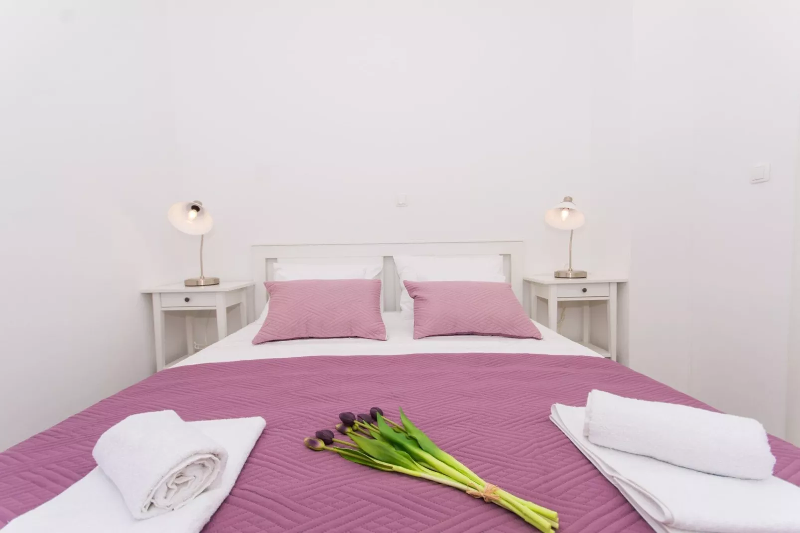 Villa LA - Comfort One-Bedroom Apartment with Terrace and Sea View-Schlafzimmer