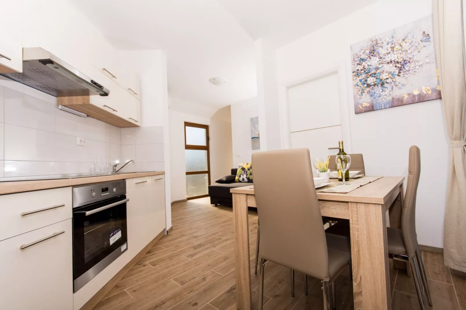Villa LA-Comfort One Bedroom Apartment with Sea View Terrace 2-Kitchen
