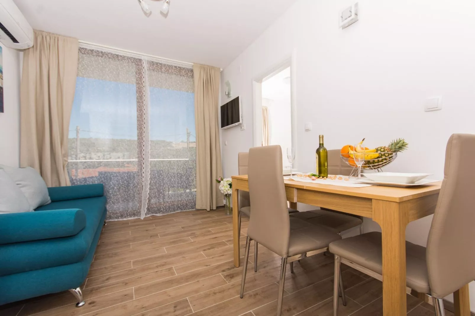 Villa LA-Comfort One Bedroom Apartment with Sea View Terrace 2-Kitchen