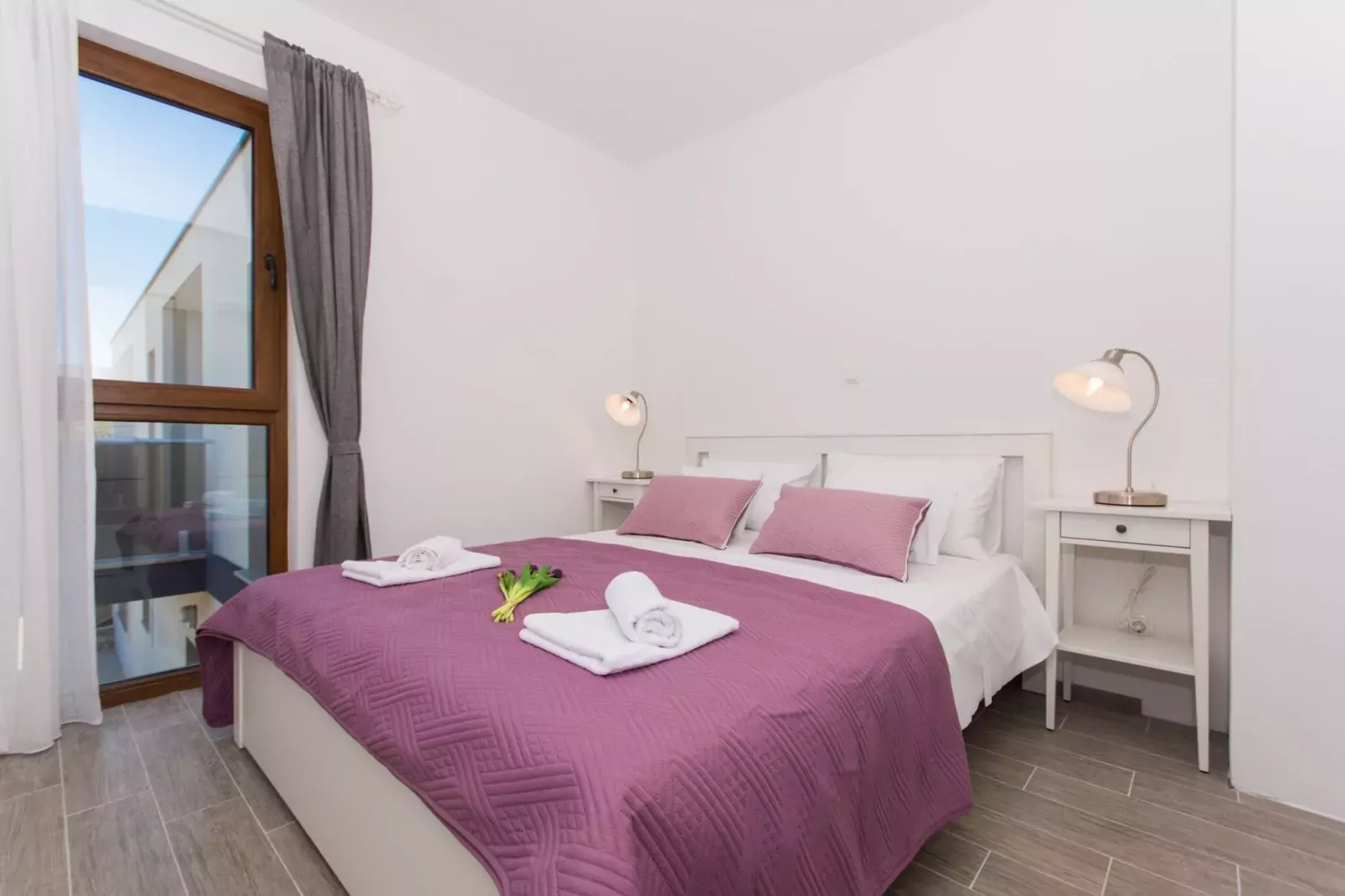 Villa LA-Comfort One Bedroom Apartment with Sea View Terrace 2-Bedroom