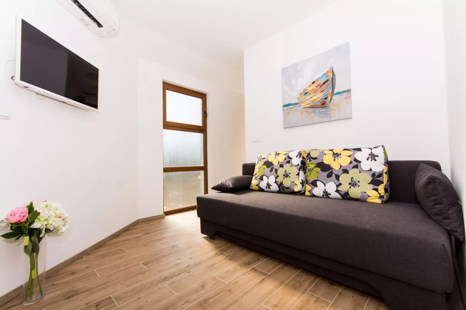 Villa LA-Comfort One Bedroom Apartment with Sea View Terrace 3-Wohnzimmer