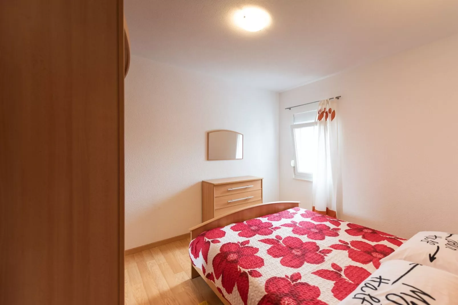 Apartments Karen - One Bedroom Apartment with Balcony (A2)-Schlafzimmer