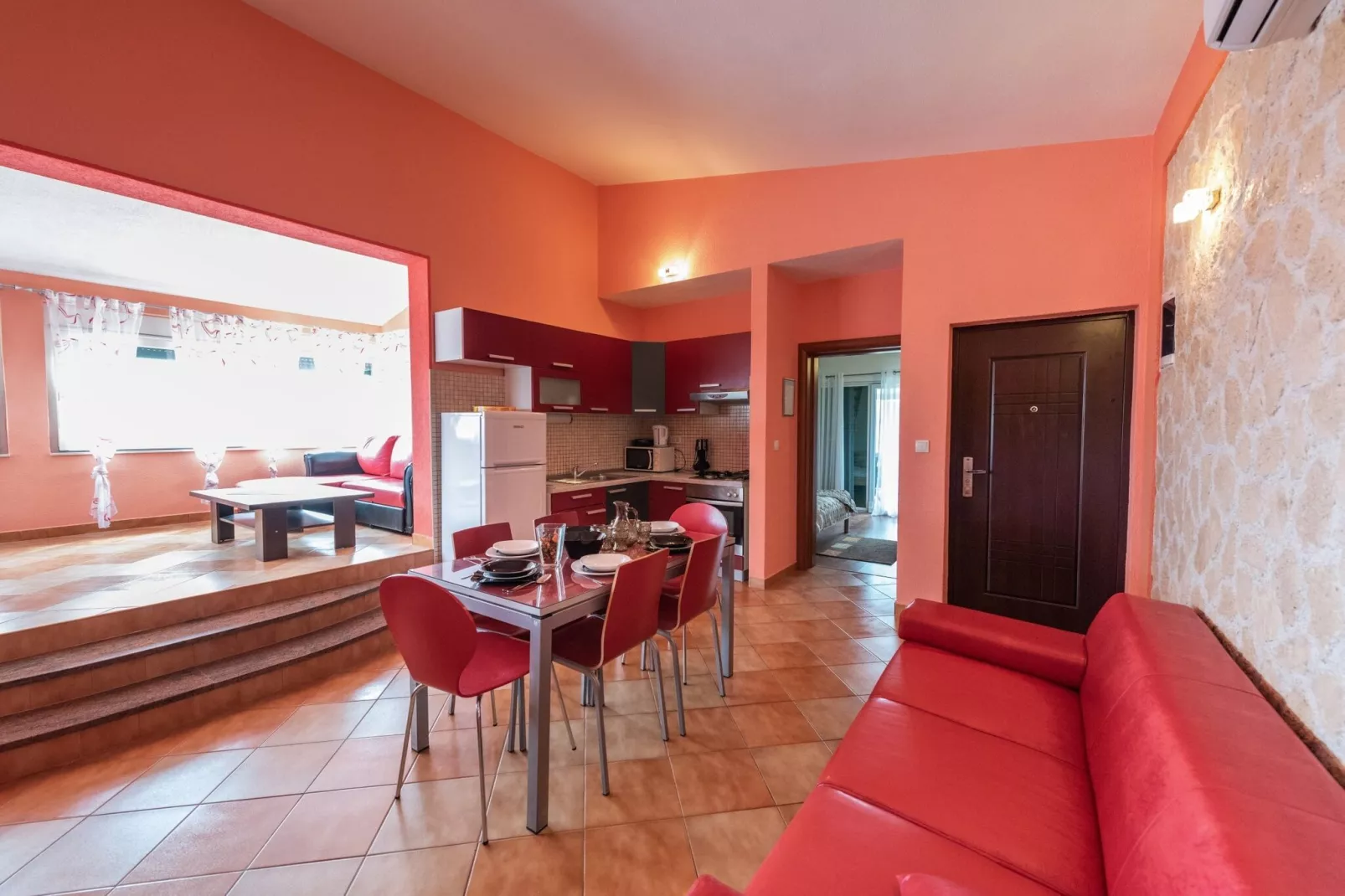 Apartments Karen - Comfort Two Bedroom Apartment with Balcony (A4)-Salle à manger