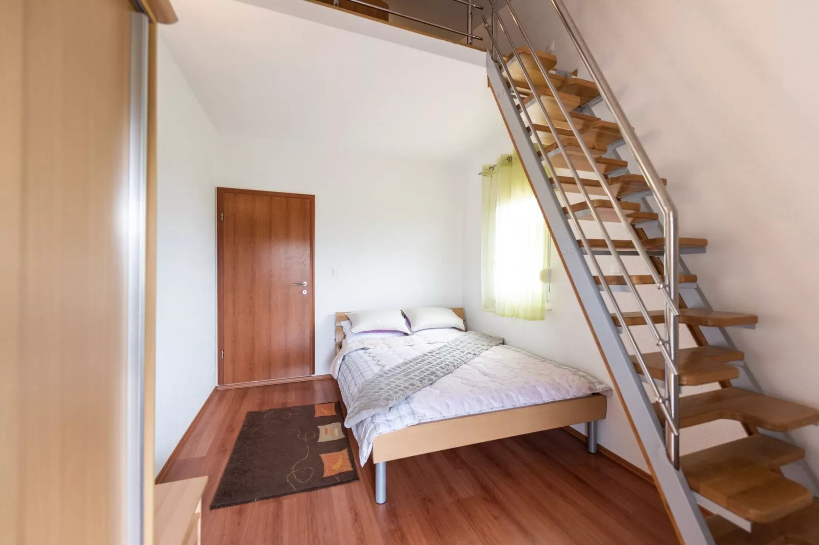 Apartments Karen - Comfort Two Bedroom Apartment with Balcony (A4)-Chambre