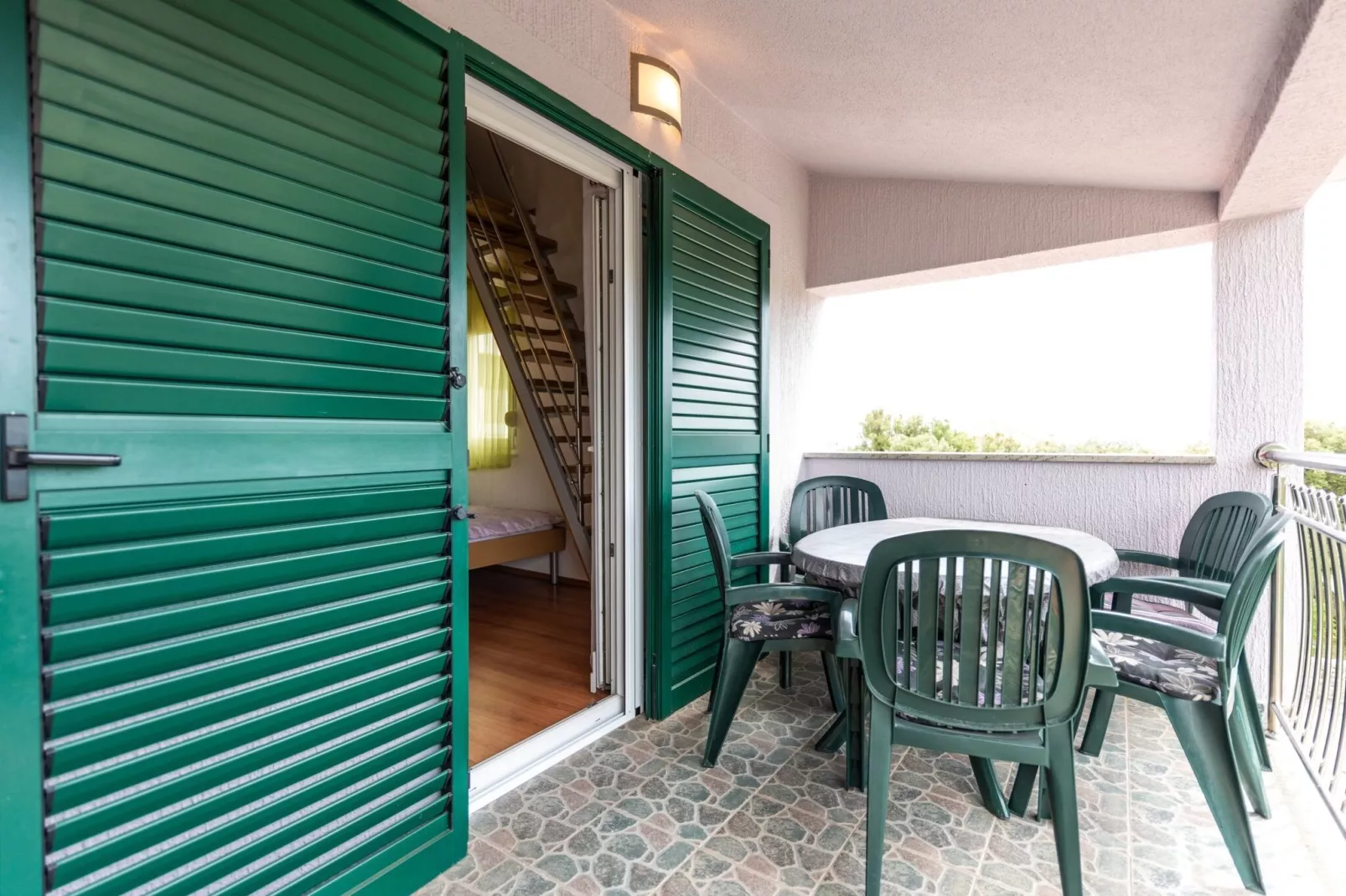Apartments Karen - Comfort Two Bedroom Apartment with Balcony (A4)-Balcon-terrasse