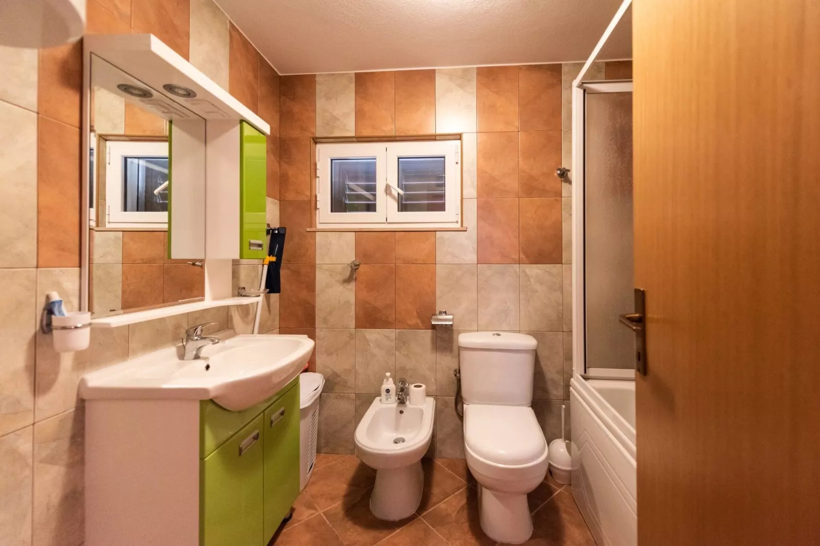 Apartments Karen - Three Bedroom Apartment with Terrace (A5)-Salle de bain