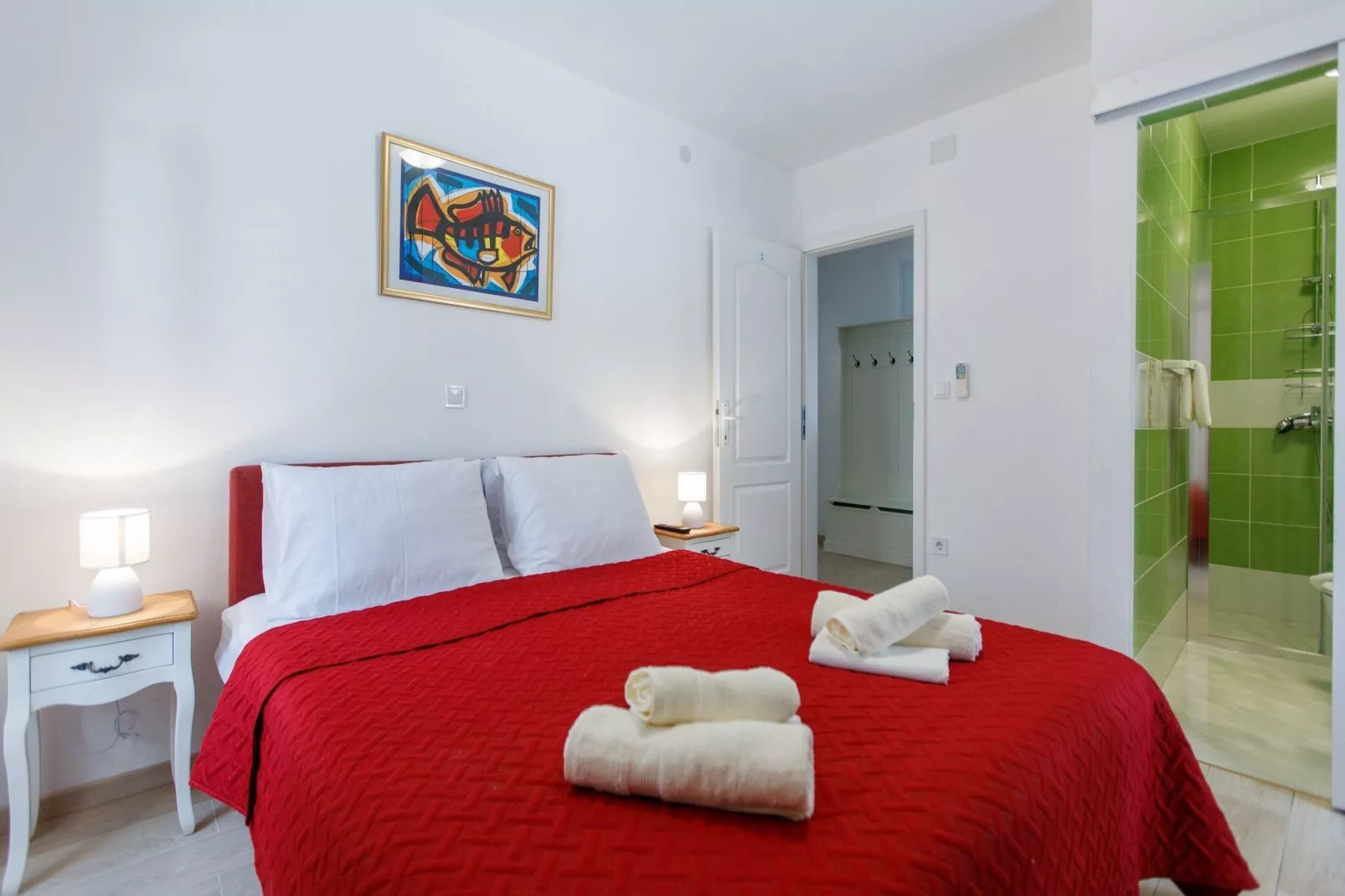 Villa Balarin - Five Bedroom Holiday Home with Terrace and City View-Schlafzimmer