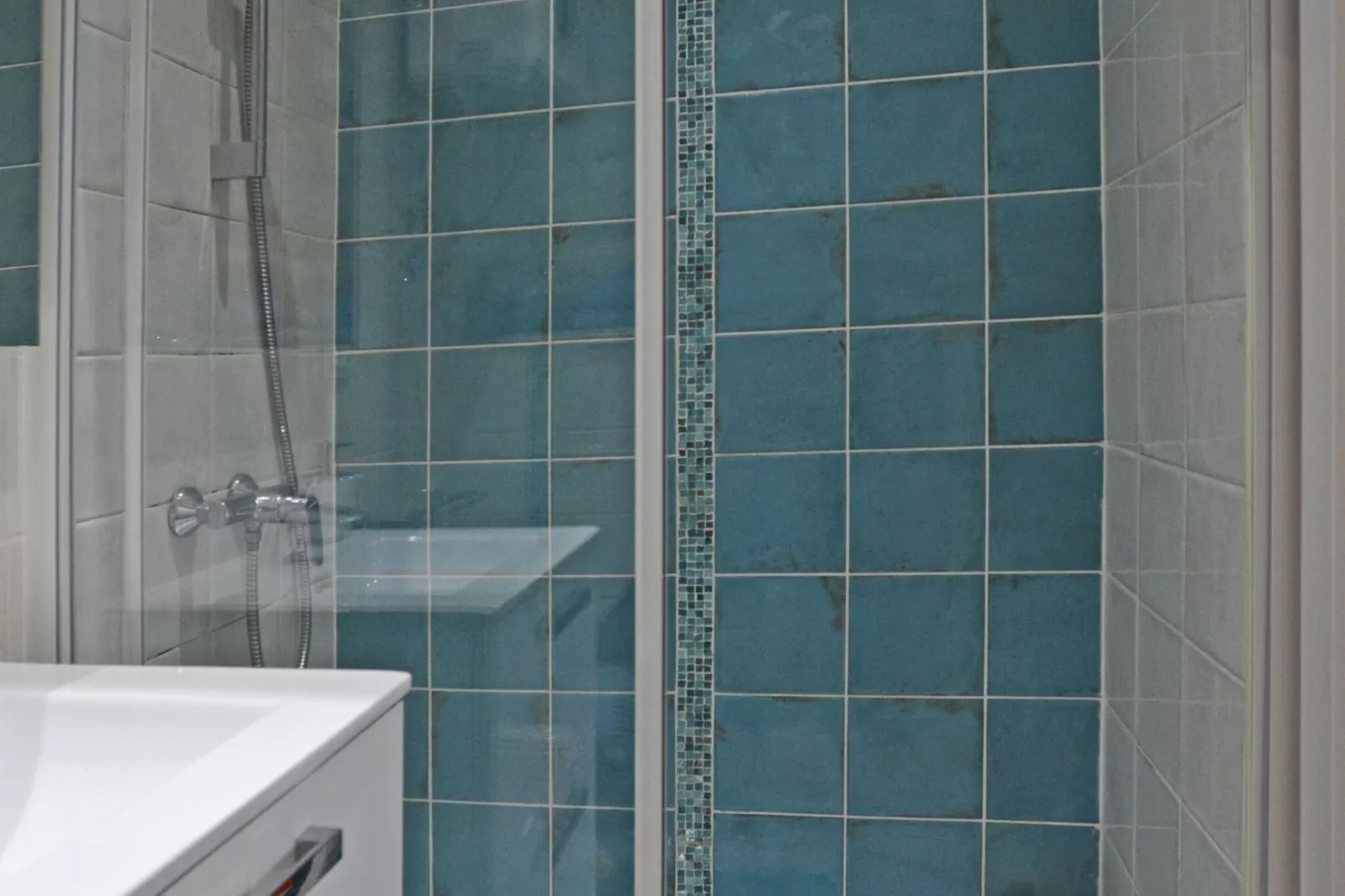 L & L Old Town Apartments - Studio Apartment ( Lacroma)-Salle de bain