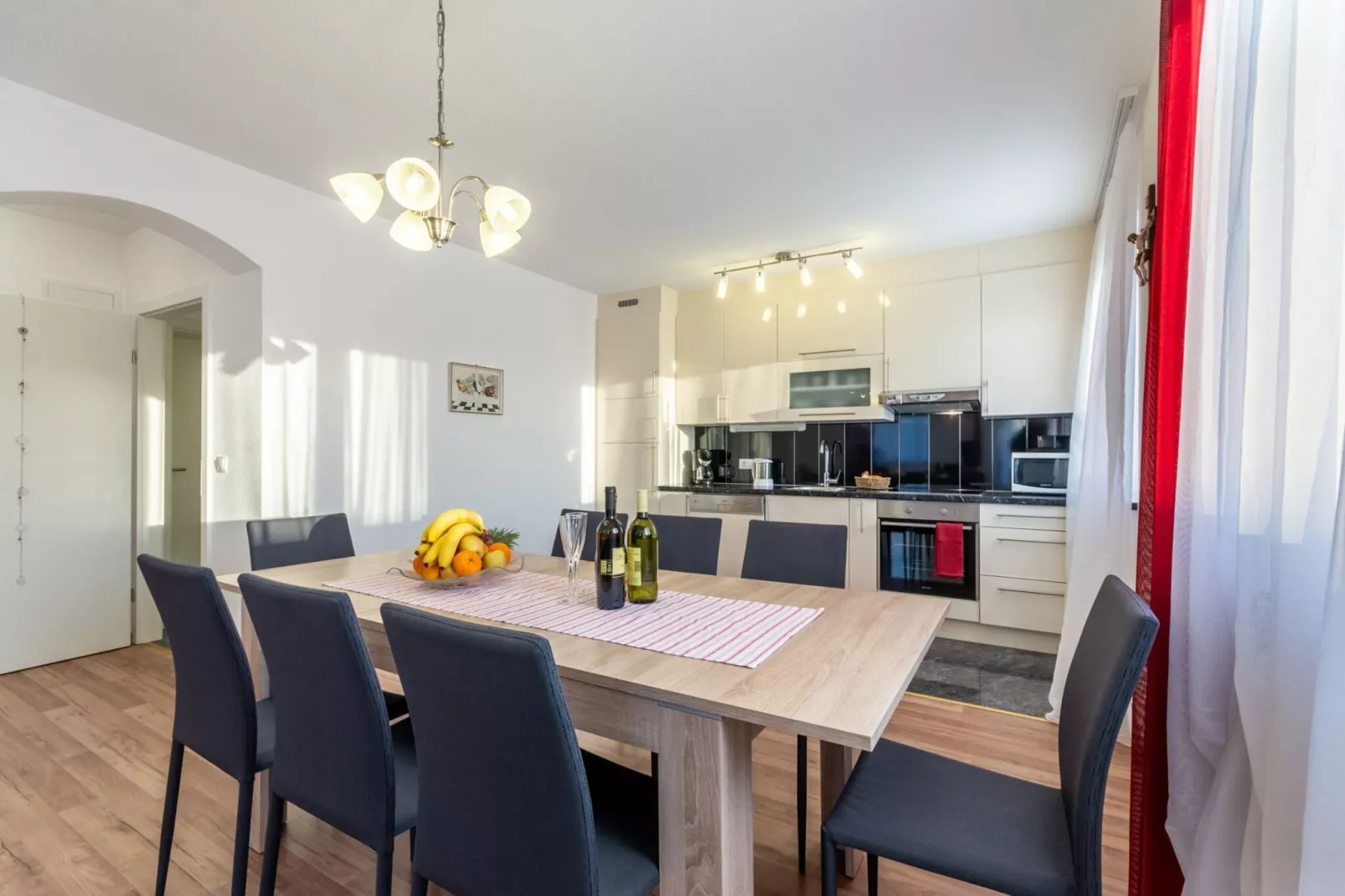 Apartments Palma - Two Bedroom Apartment with Balcony and Sea View  ( Veliki )-Dining room