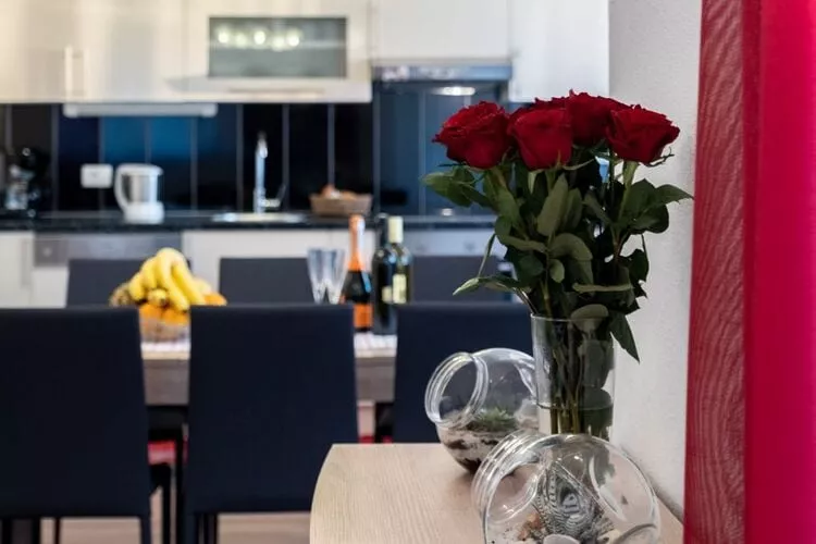 Apartments Palma - Two Bedroom Apartment with Balcony and Sea View  ( Veliki )-Dining room