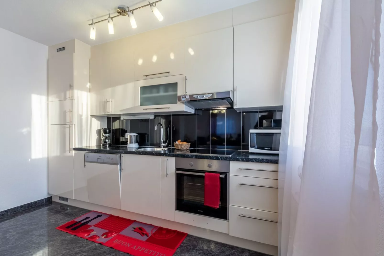 Apartments Palma - Two Bedroom Apartment with Balcony and Sea View  ( Veliki )-Kitchen