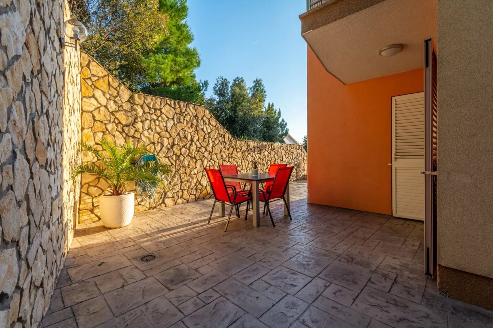 Apartments Palma - Two Bedroom Apartment with Balcony and Sea View  ( Veliki )-Terrace
